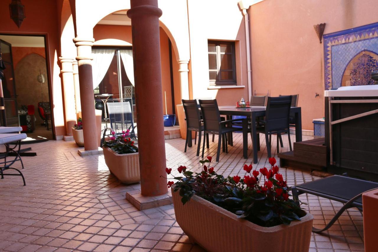 Riads Resort By Nateve - Couples Only Agde Bagian luar foto